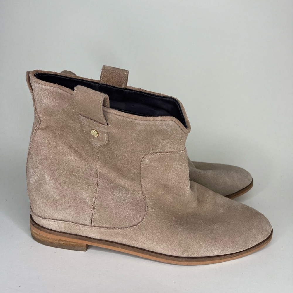 cole haan grand series booties Women Size 9B Beige Suede ankle boots
